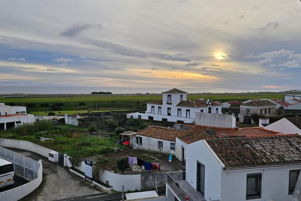 Cozy Sea View Apartment Near City & Airport ポンタ・デルガダ エクステリア 写真