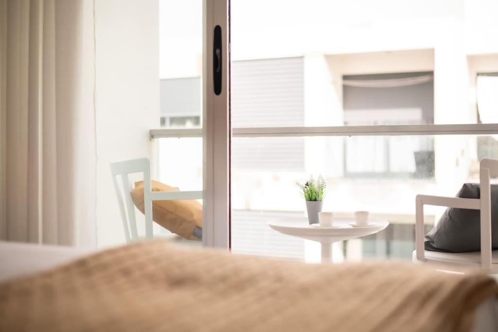 Cozy Sea View Apartment Near City & Airport ポンタ・デルガダ エクステリア 写真